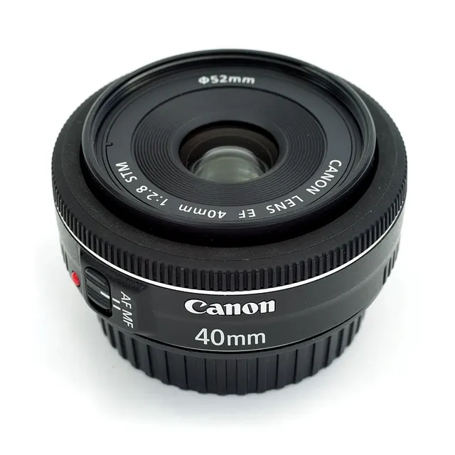 Canon EF 40mm f/2.8 STM