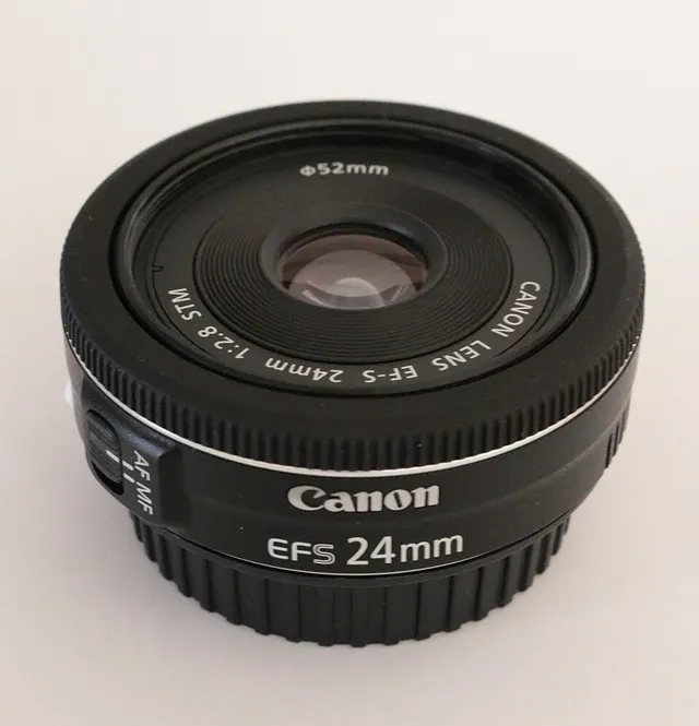 Canon EF-S 24mm f/2.8 STM