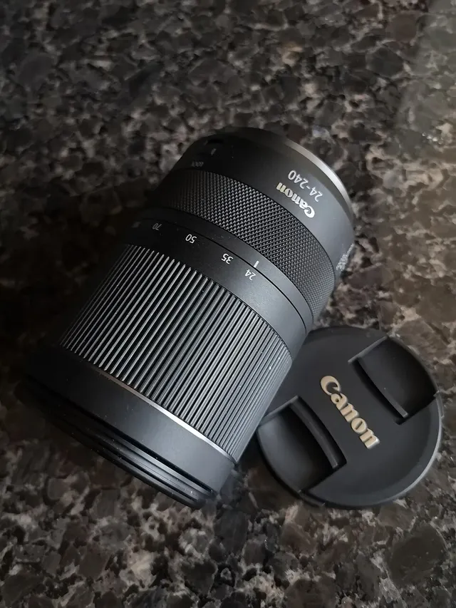 Canon RF 24-240mm F4-6.3 IS USM