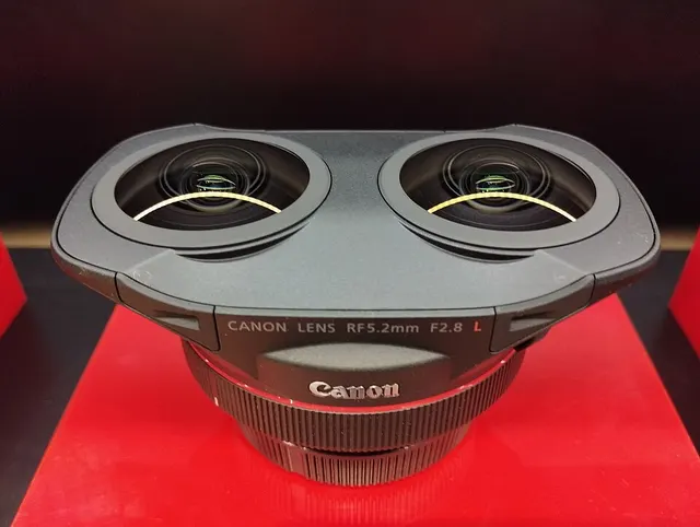 Canon RF 5.2mm F2.8L Dual Fisheye