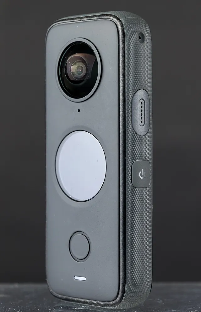 Insta360 ONE X2