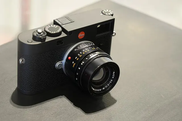 Leica M11