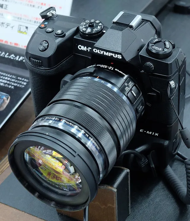 Olympus OM-D E-M1X