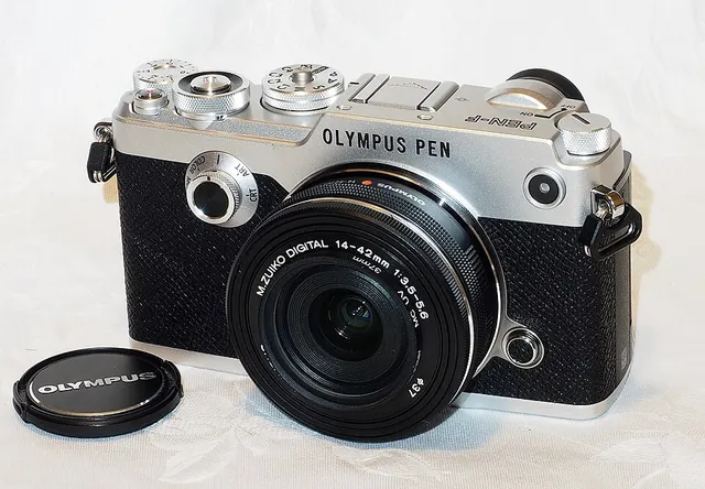 Olympus PEN-F