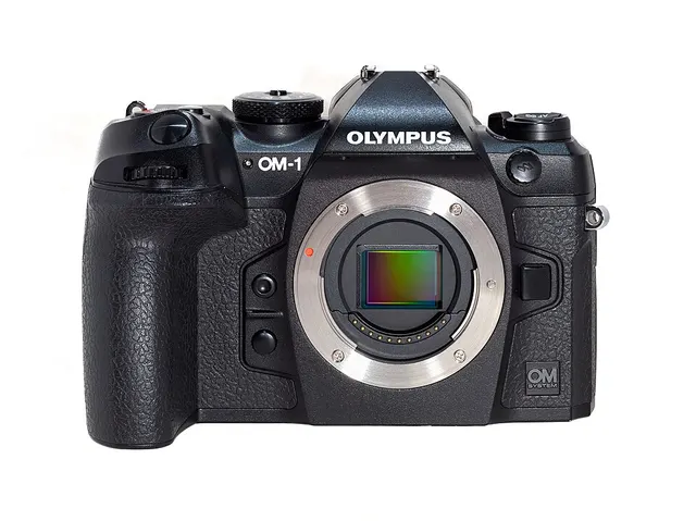 OM System OM-1