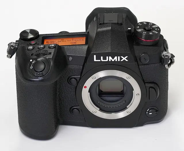 Panasonic Lumix G9