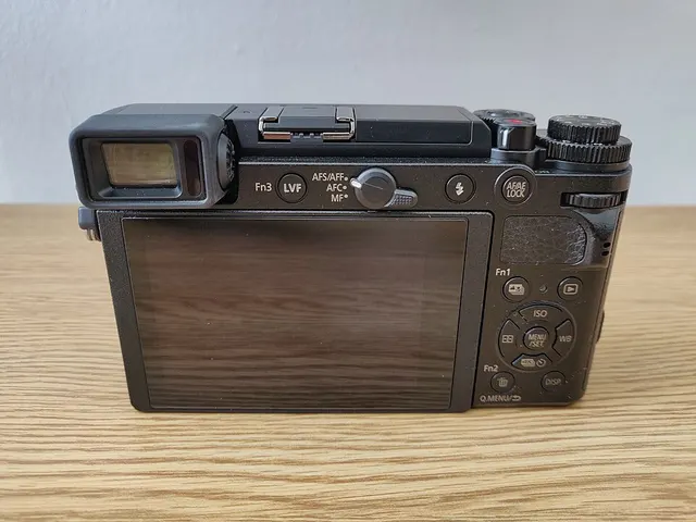 Panasonic Lumix GX9