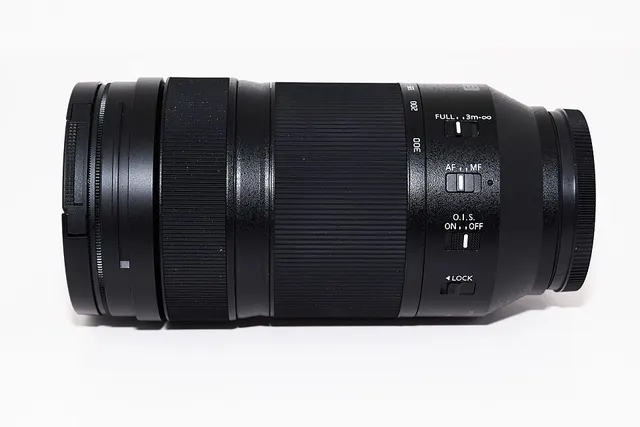 Panasonic Lumix S 70-300mm F4.5-5.6 Macro O.I.S.