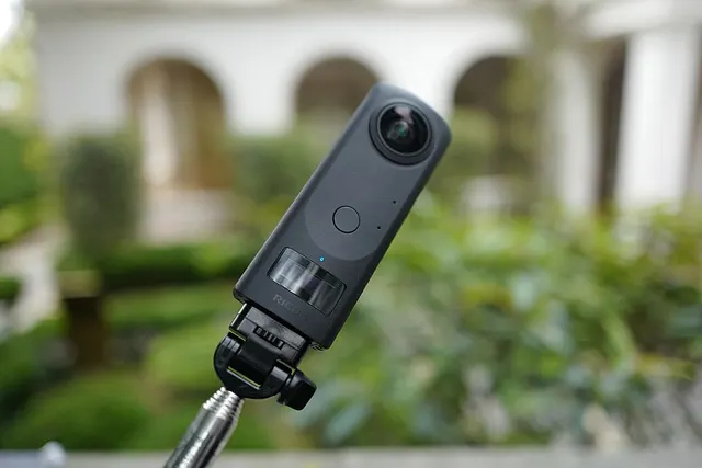 Ricoh Theta Z1