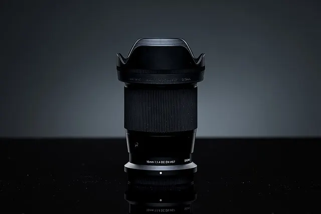 Sigma 16mm F1.4 DC DN | Contemporary
