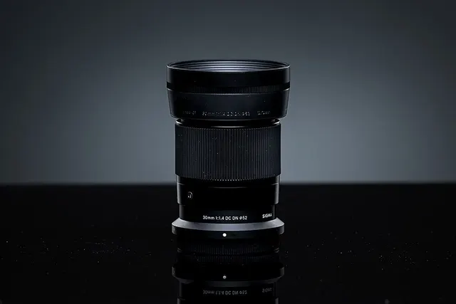 Sigma 30mm F1.4 DC DN | Contemporary